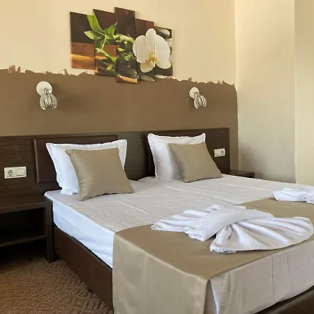 فندق Family Teos 2*