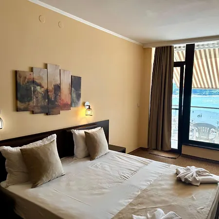 Family Teos Отель Китен