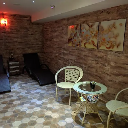 فندق Family Teos