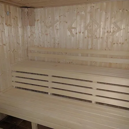 Family Teos كيتن