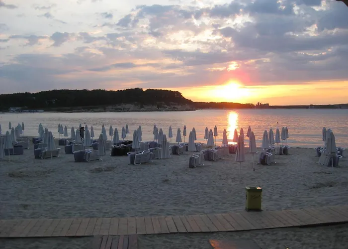 Отель Family Teos