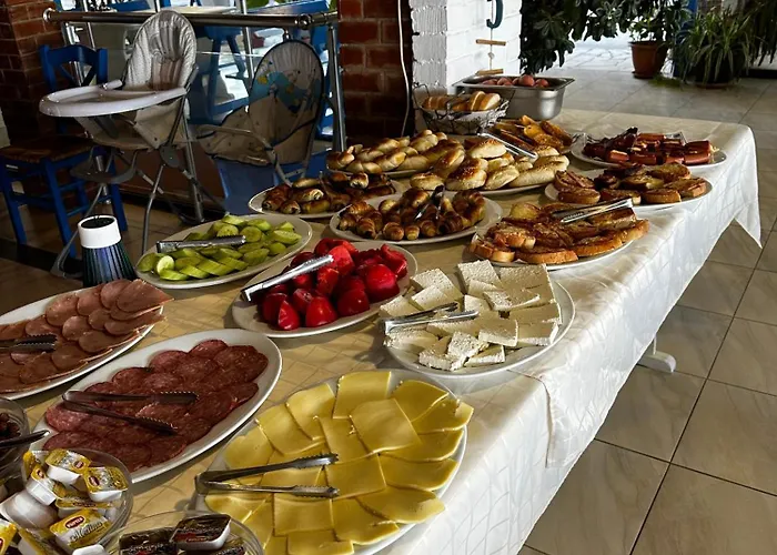 Family Teos 2* Китен