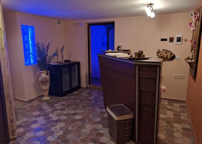 Family Teos Китен