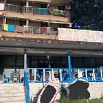 Family Teos 2* Китен