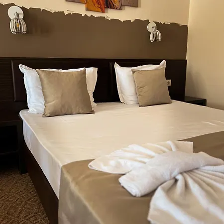 Family Teos Hotel 2*