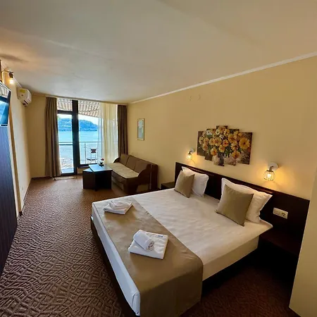 Family Teos Hotel
