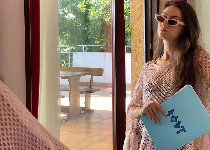 Family Teos Ξενοδοχείο 2*