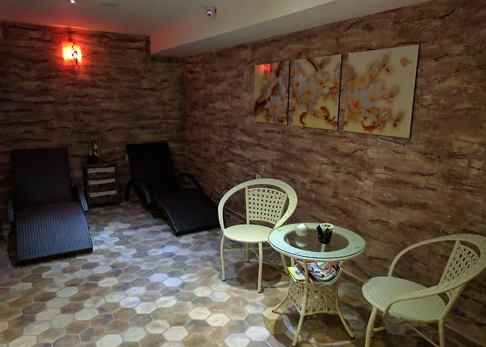 Ξενοδοχείο Family Teos