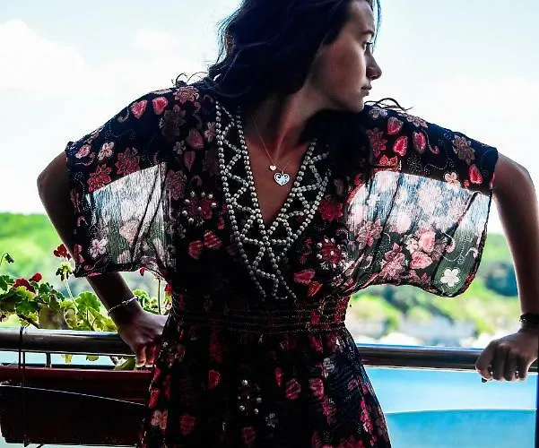 Ξενοδοχείο Family Teos